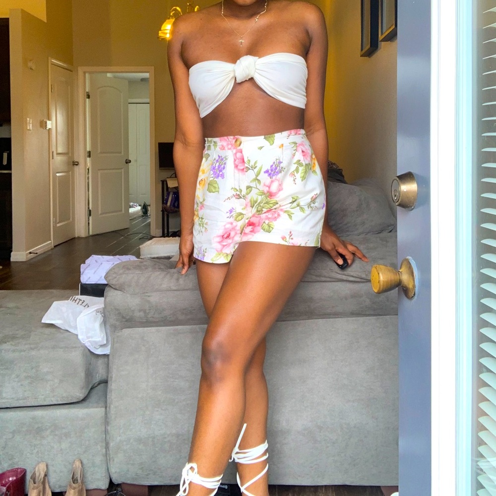 Two piece Set - Picture 2 of 3